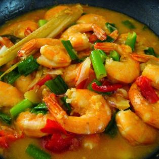 Peluang Usaha Tumis Udang Bumbu Kuning Dan Analisa Usahanya