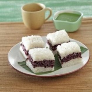 Peluang Usaha Ketan Lapis Saus Pandan dan Analisa Usahanya
