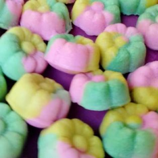 Peluang Usaha Kue Putu Ayu Pelangi dan Analisa Usahanya